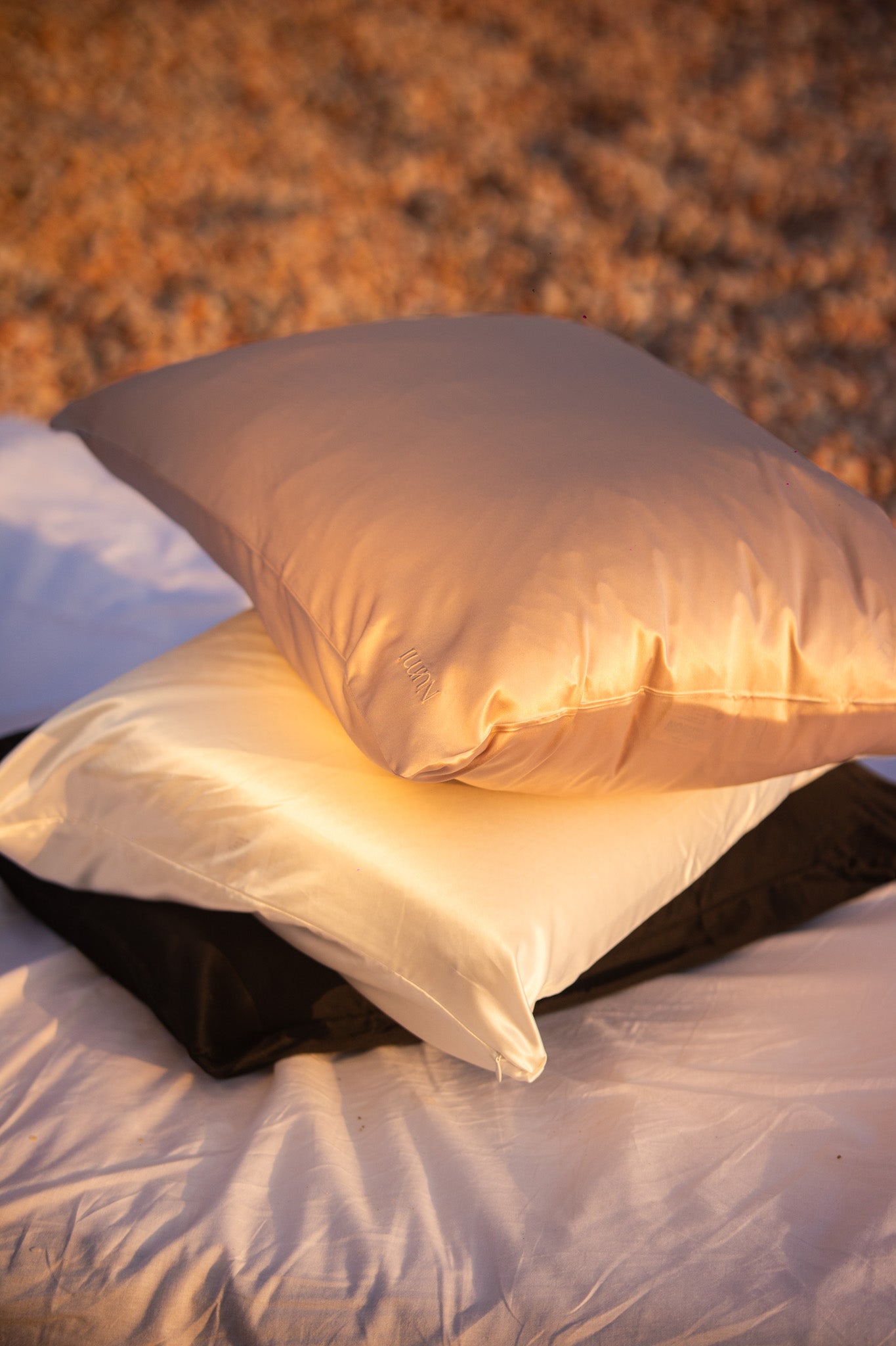 Numi โข - the biotic pillowcase